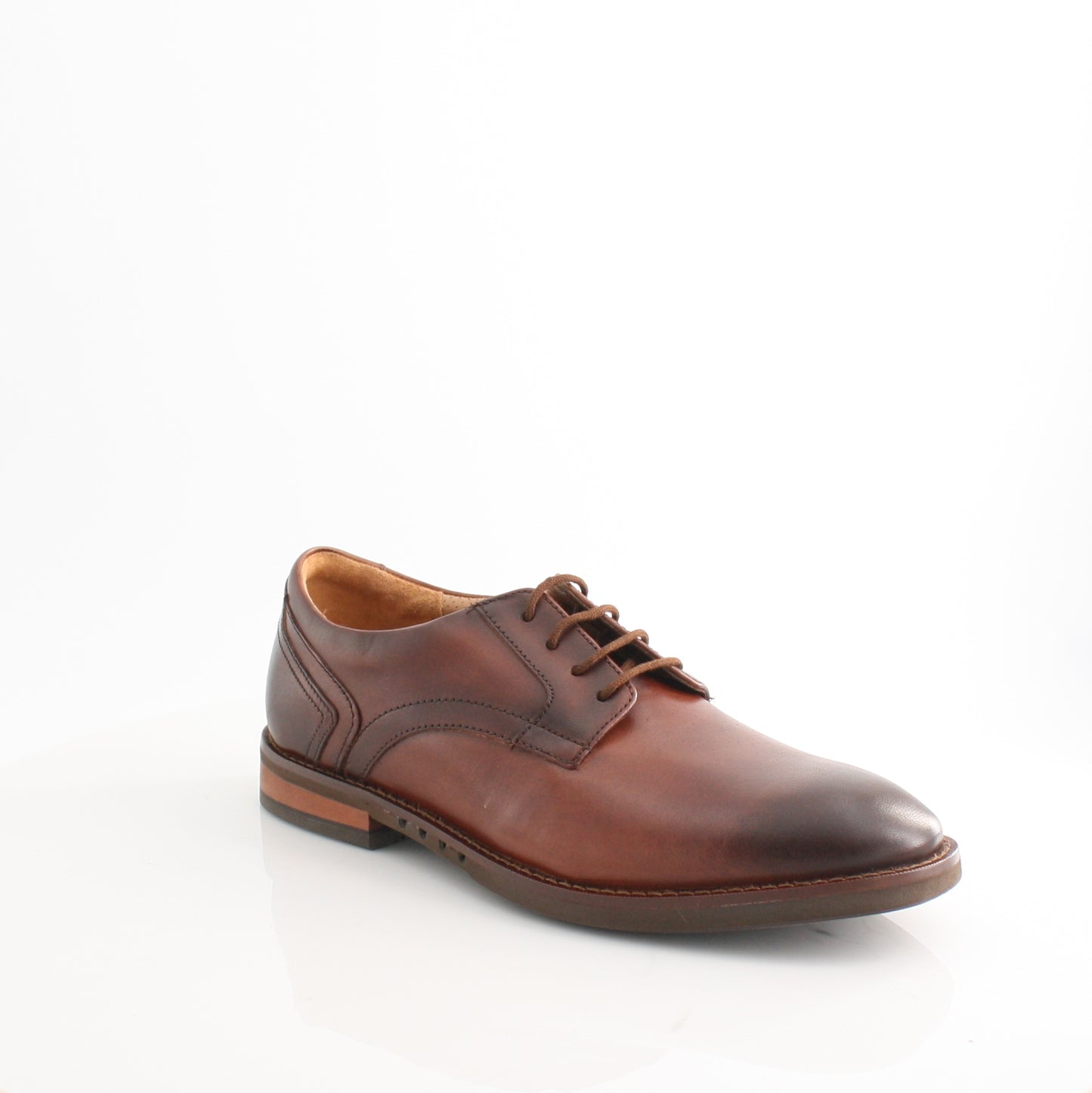 CLARKS Un Hugh Lace