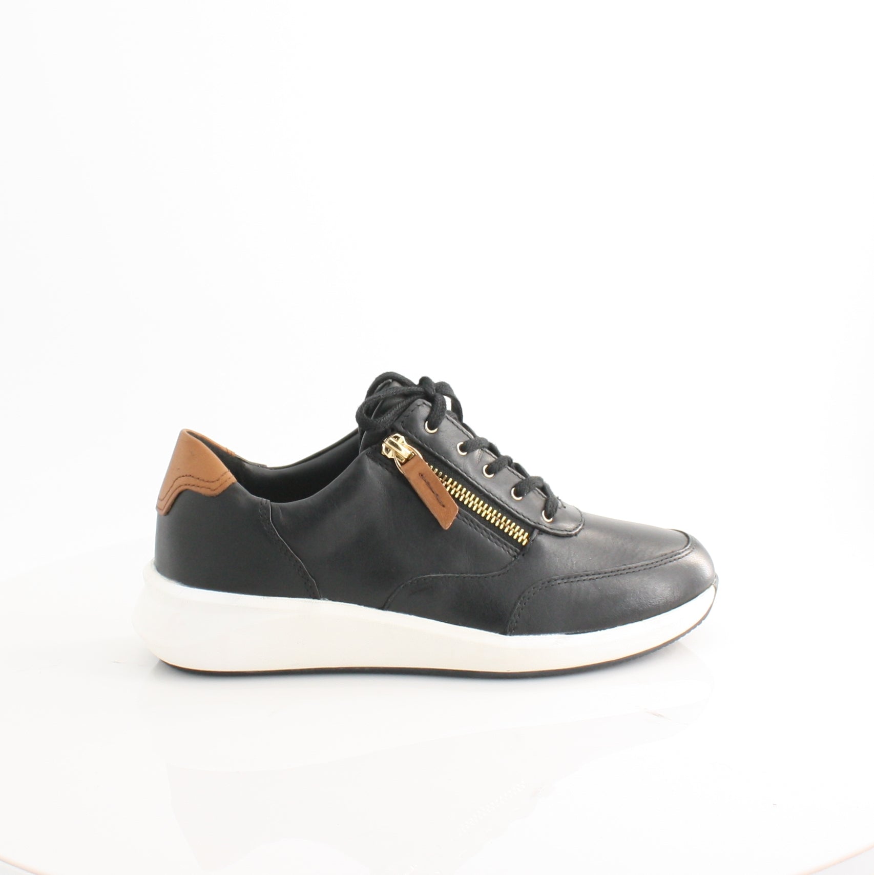 Un Rio Zip Clarks